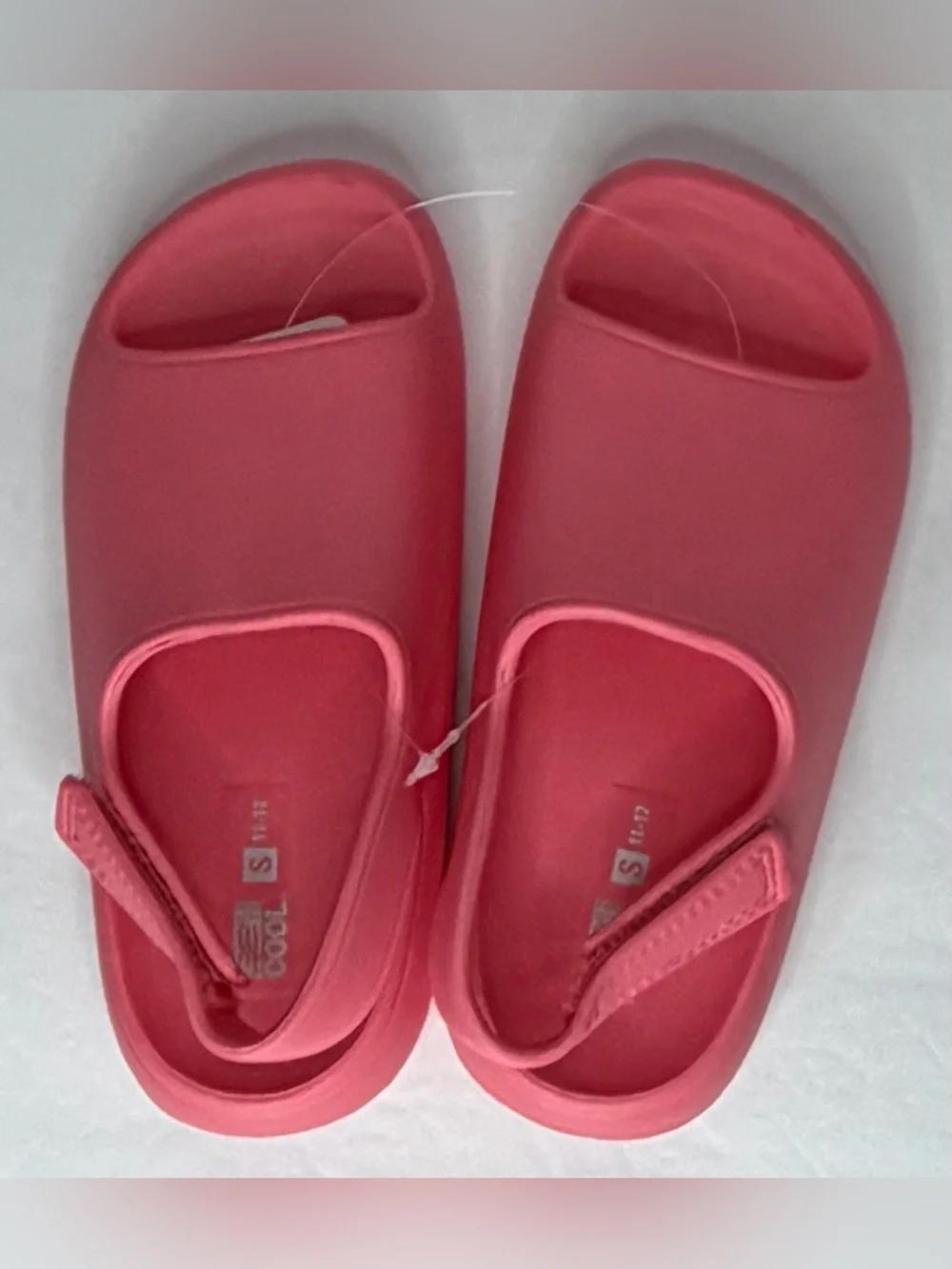 32 Degrees Cool Youth Pink Cushion Slides S 11-12 NIB Adjustable Strap